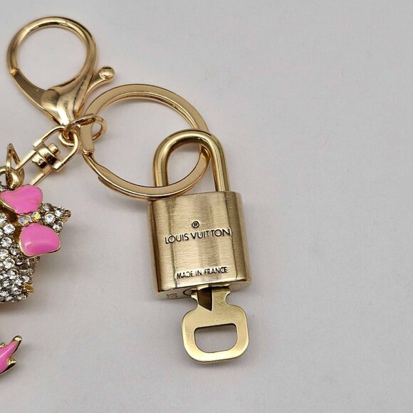 Authentic Louis Vuitton Lock & Key with unbranded Cat Bagcharm, Keycharm 120225 - Picture 7 of 7